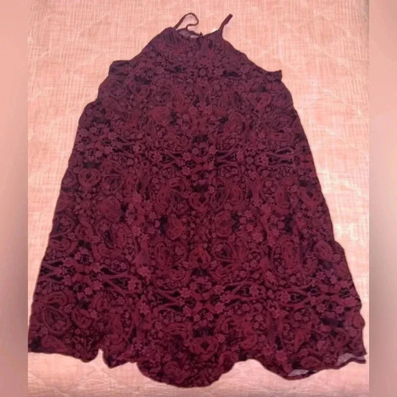 Women's Red and Black Paisley Halter Dress Size Medium - Picture 2 of 3